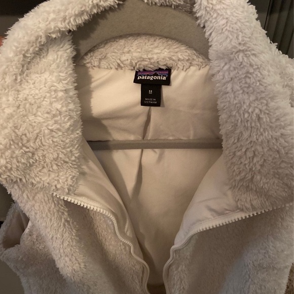 Patagonia Los Gatos White Vest - Picture 4 of 5